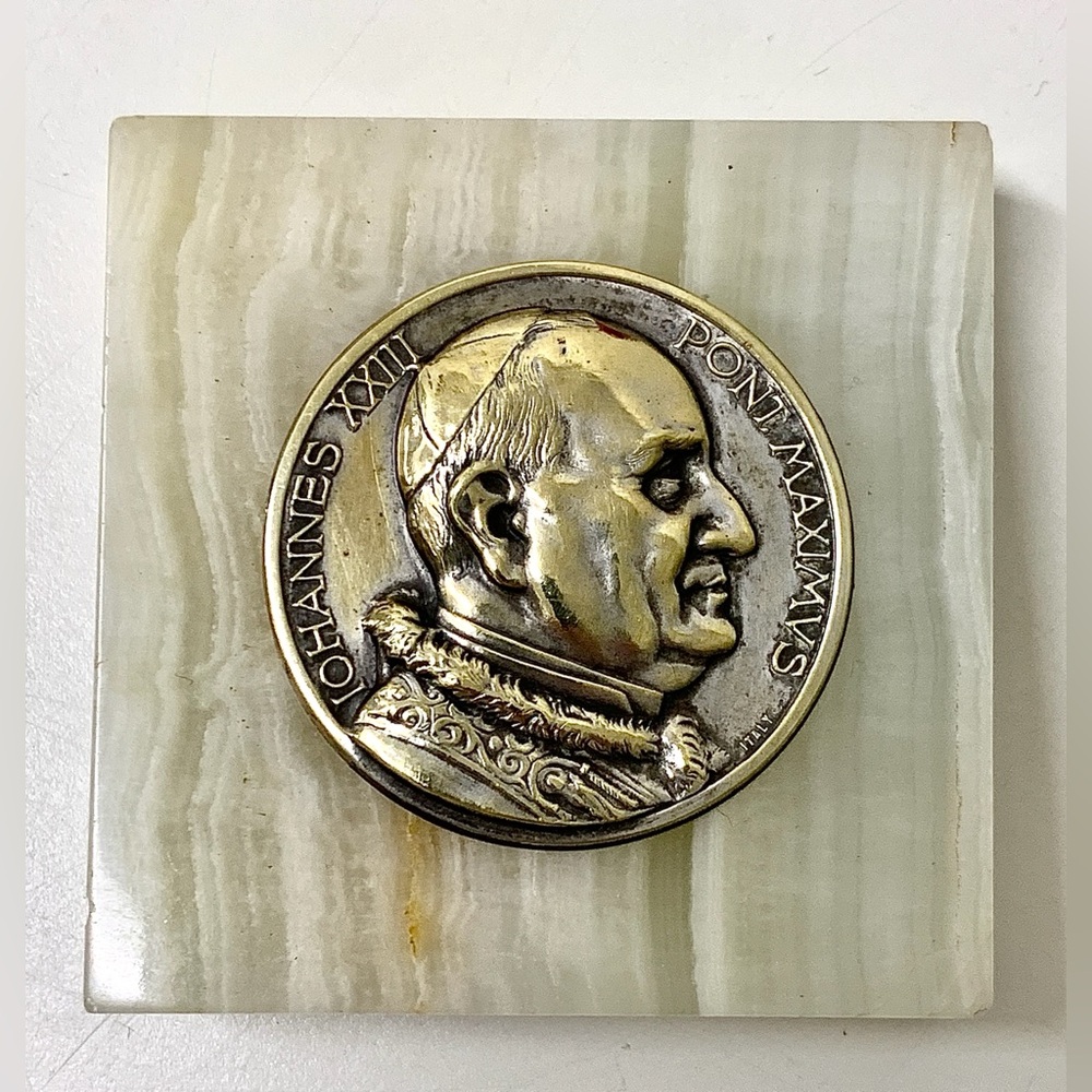 Mid Century Vtg Pope Johannes XXIII Pont. Maximus Marble Mounted Medallion